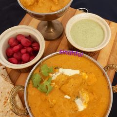 A picture of Butter Chicken.