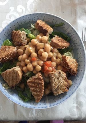 Φωτογραφία της συνταγής Vegan (νηστίσιμη) σαλάτα με ρεβίθια