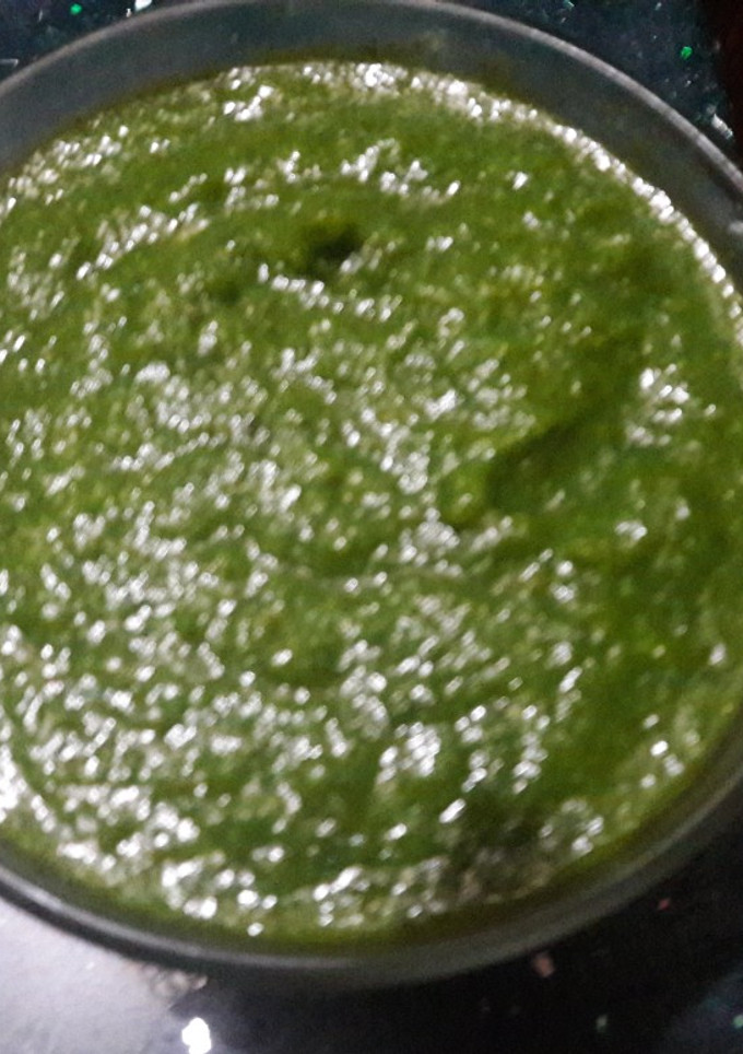 A picture of Dhania Pudina Chutney.