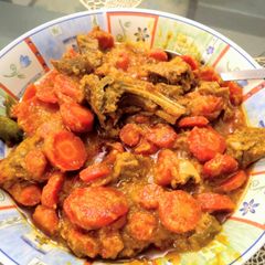 A picture of Gajar gosht.