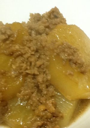 A picture of Simmered Daikon and Ground Meat.