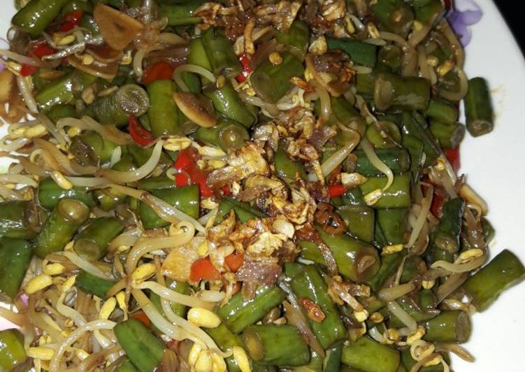 Tumis toge kacang panjang