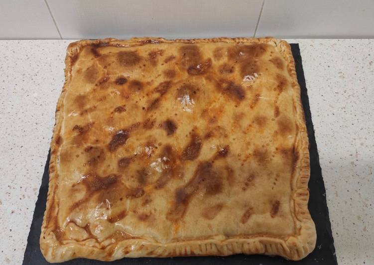 Empanada de atún