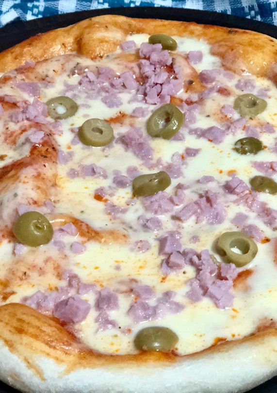 Una foto de Pizza de masa madre 🍕
