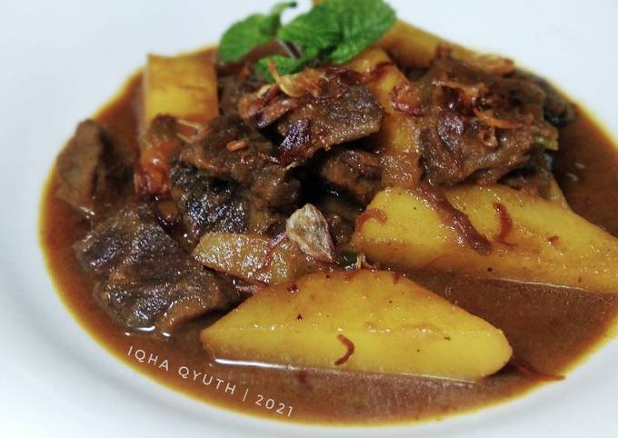 Semur Daging Kentang Betawi