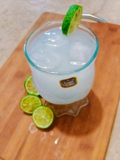 A picture of Lemonade.