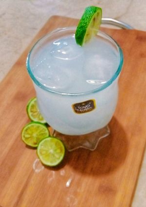 A picture of Lemonade.