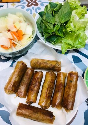 A picture of Fried Spring Rolls with Pickled Vegetables.