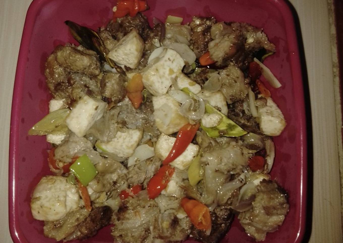 Tumis daging sapi dan tahu pedas