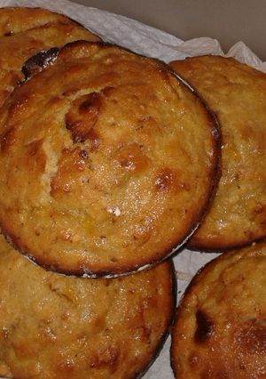 Una foto de Muffins de plátano y avena