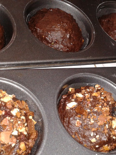 Una foto de Muffins de chocolate y zucchini