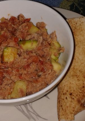 Una foto de Guiso de vegetales con atún
