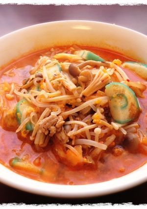 A picture of Diet-Friendly! Shirataki Mushroom Kimchi Ramen.