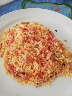 Una foto de Cuscus con bacon