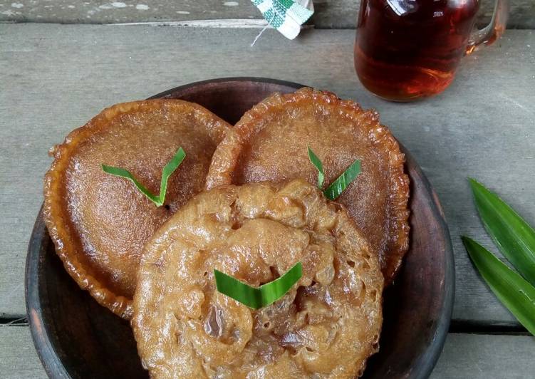 Kue Cucur Gula Merah