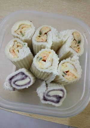 Foto resep Roti bekal kesukaan dede 😝😝