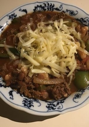 A picture of California Farm Winter Chili Dinner- Meat and Non-Meat Versions.