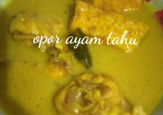 Opor Ayam Tahu