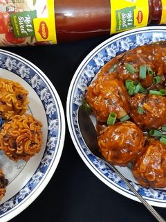 मैगी नूडल्स मंचूरियन (maggi Noodles manchurian recipe in hindi) रेसिपी मुख्य फोटो