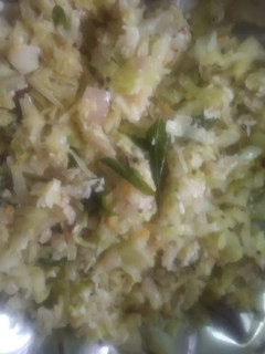 முட்டைக்கோஸ் பொரியல் (Muttaikose poriyal recipe in tamil) செய்முறை முக்கிய புகைப்படம்