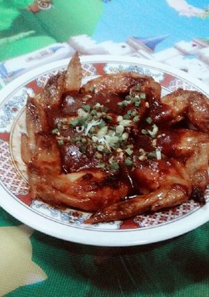รูปของ ปีกไก่อบพริกเผา