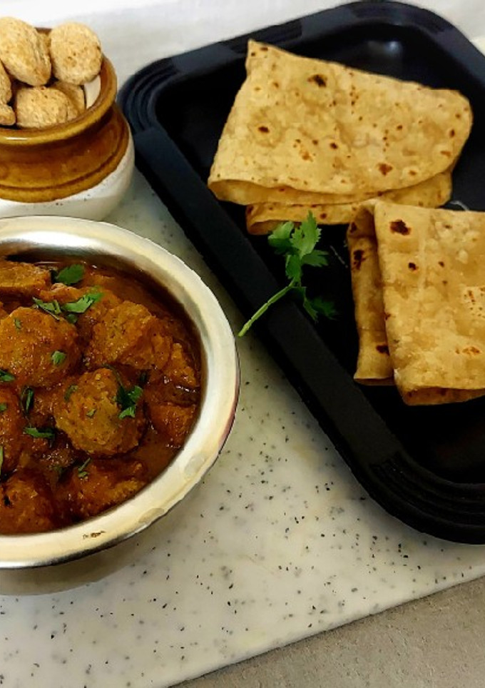 மீல் மேக்கர் கிரேவி செய்முறை முக்கிய புகைப்படம்