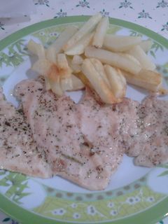 Una foto de Filete de pollo a las hierbas caseras Fénix