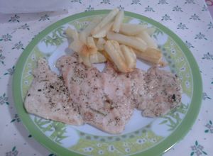 Una foto de Filete de pollo a las hierbas caseras Fénix