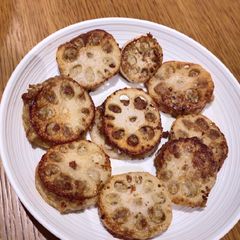 A picture of Stuffed Fried Lotus Root.