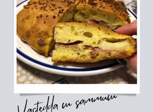Foto di Vastedda cu sammucu (focaccia salata con sambuco)