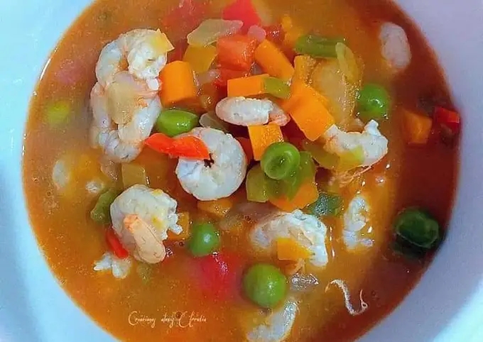Receta Sopa de gambas frescas con verduras a los tres caldos