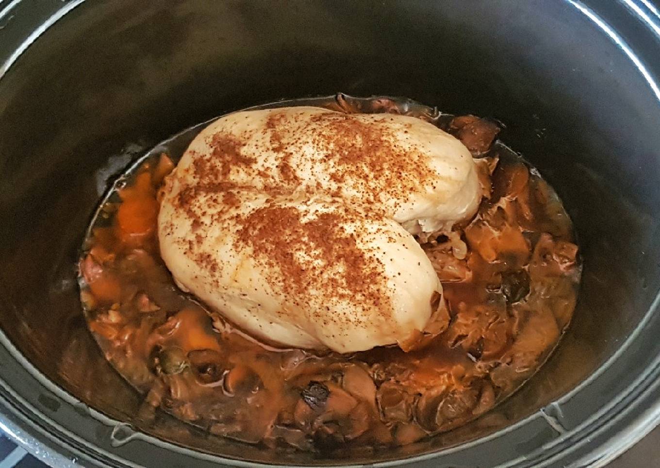 Pollo con verduras estilo Harissa en olla de cocción lenta