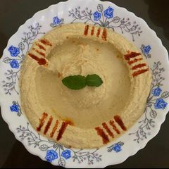 A picture of Hummus.