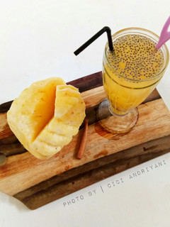 Foto resep Es Setup Nanas Selasih #KamisManis #BikinRamadanBerkesan