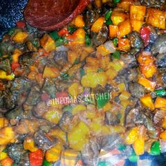 A picture of DELICIOUS GIZ_LIVDODO (NIGERIAN STEWED GIZZARDS, LIVERS AND PLAN.