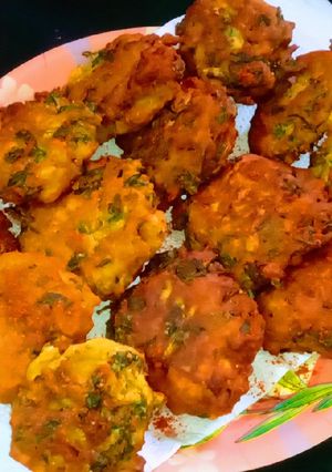 ধনেপাতা ও পোস্তোর পকোরা (Dhonepata & Posto Pokora Recipe In Bengali) রেসিপির প্রধান ছবি