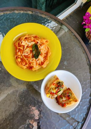 A picture of Fettuccine Pasta in red sauce.