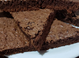 Una foto de Brownies de chocolate aguila