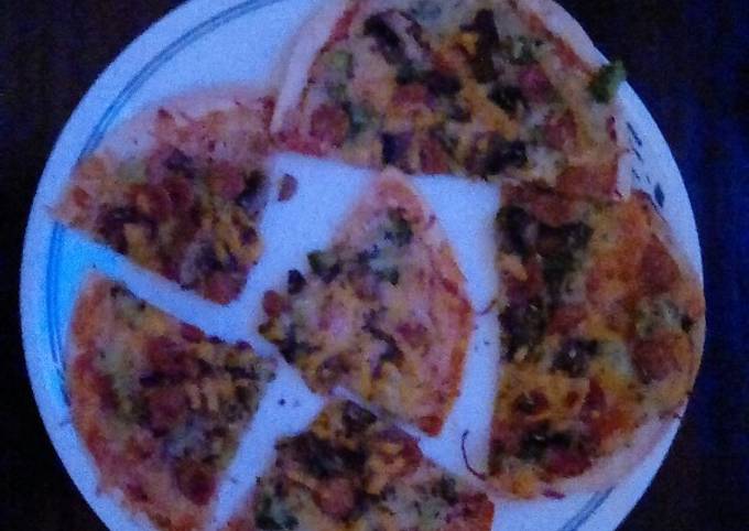 Tortilla pizzas🍕🍕