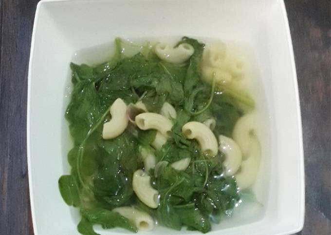 Sayur bening bayam makaroni