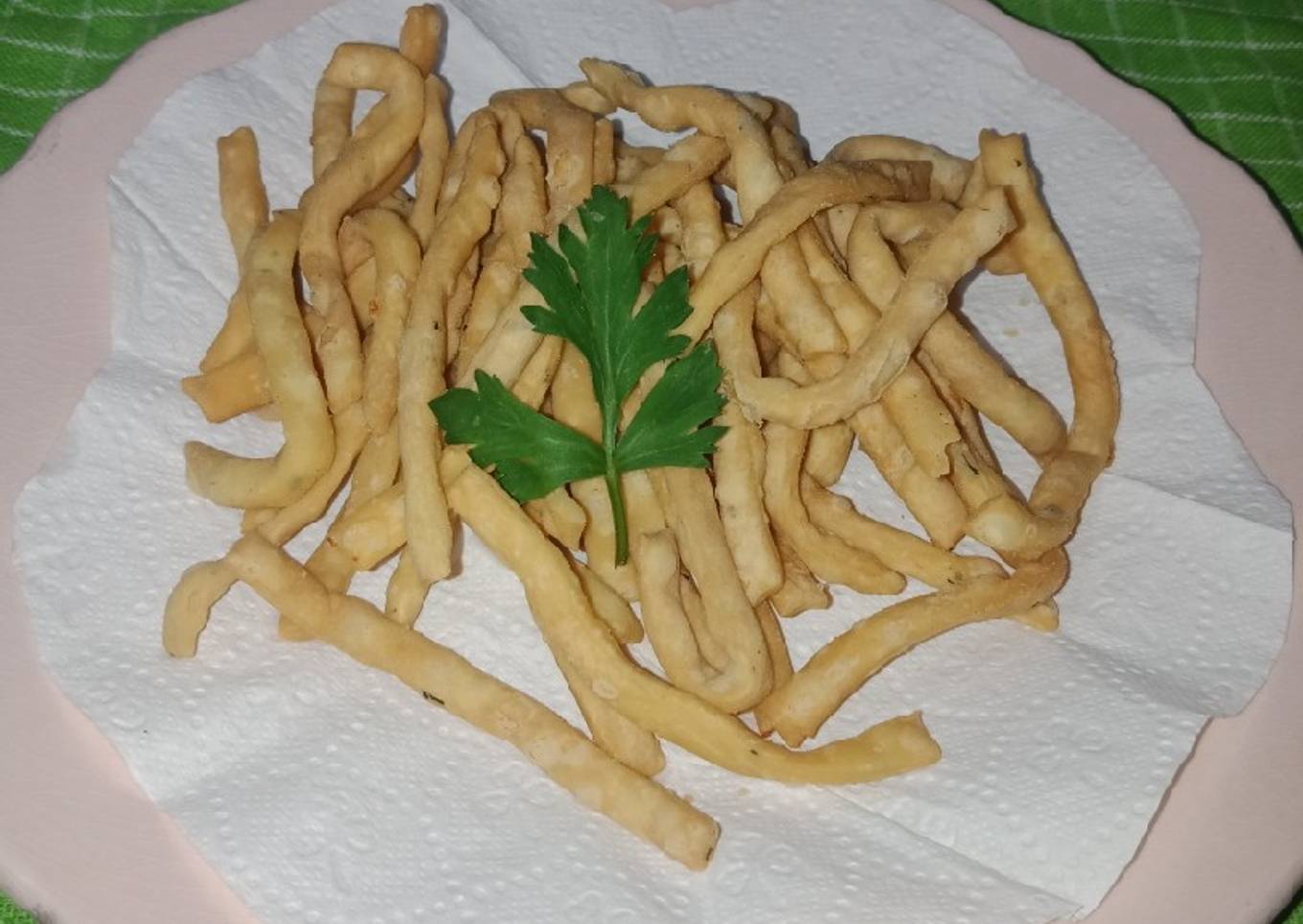 Stik bawang/ kue bawang