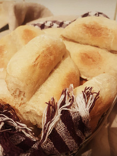 Una foto de Marraqueta, Pan batido o Pan Francés (Crujientes y esponjas)