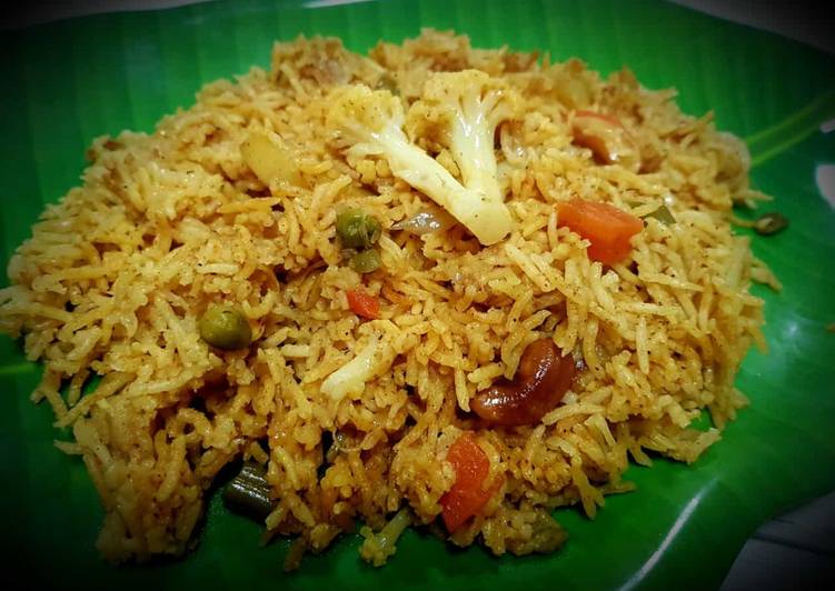 Step-by-Step Guide to Make Ultimate Vegetable Biryani (One Pot)