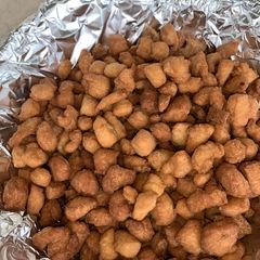 A picture of Extra crunchy Chinchin.