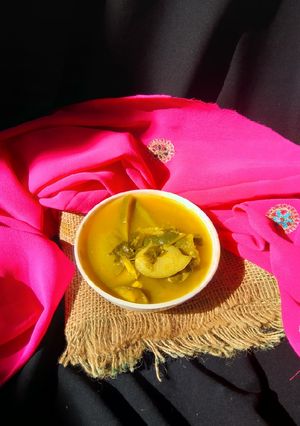 লম্বা বেগুন দিয়ে জলপাইয়ের টক রেসিপির প্রধান ছবি