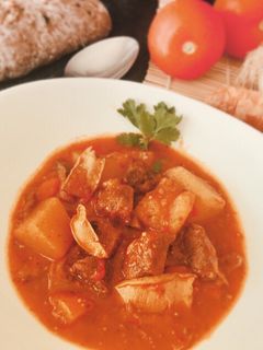 Una foto de Ternera con setas a la mostaza (con olla rápida)