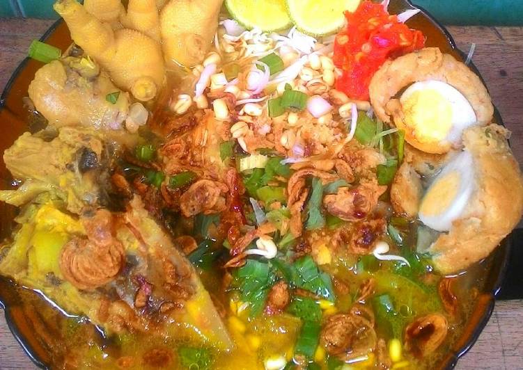 Cara Gampang Menyiapkan Soto Ceker dan Kerongkongan ayam yang Bisa Manjain Lidah