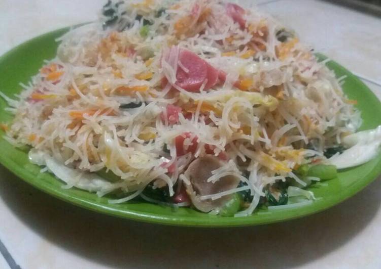 Bihun goreng putih