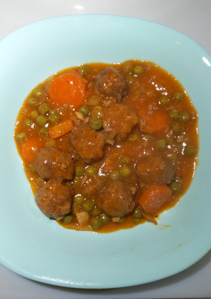 Una foto de Albóndigas con salsa de zanahoria