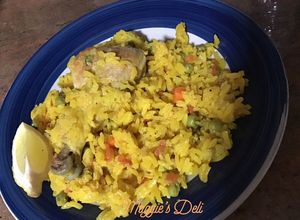 Una foto de Arroz con pollo estilo mi suegra